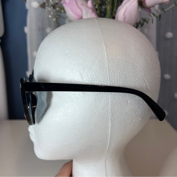 Bride Tribe Heart Sunglasses - Picture 4 of 4